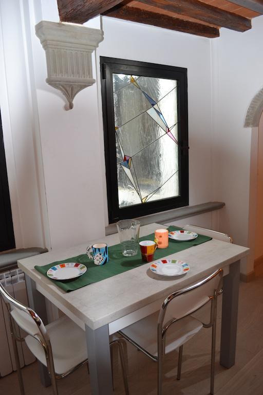 Visit Florentia Apartment ฟลอเรนซ์ ห้อง รูปภาพ